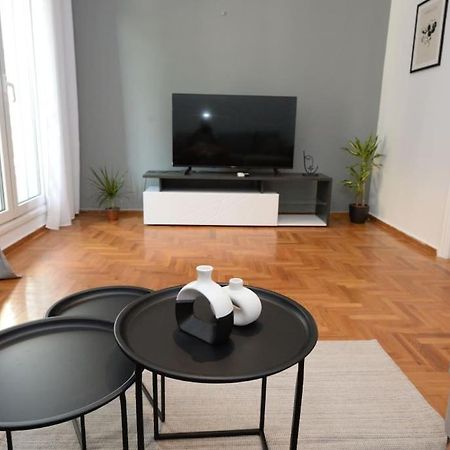 Minimal Apartment In Koukaki Atenas Exterior foto
